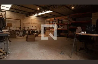 Casa para Venda - Vila das Mercês, 2 Quartos,  500 m² - São Paulo