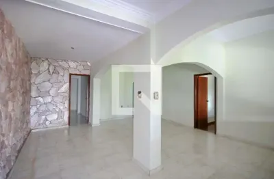 Casa para Venda - Floresta, 3 Quartos,  217 m² - Belo Horizonte
