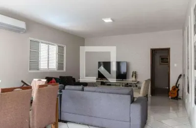 Casa para Venda - Jardim Montanhês, 4 Quartos,  545 m² - Belo Horizonte