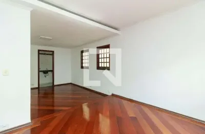 Casa com 3 quartos à venda na Rua Cristóvão Pereira, Campo Belo, São Paulo