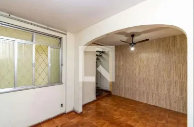 Casa com 2 quartos à venda na Rua Taborari, Penha, Rio de Janeiro