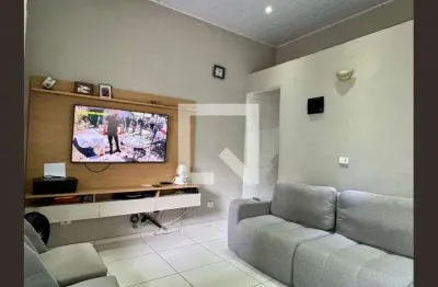 Casa com 4 quartos à venda na Rua Santo Antônio do Aventureiro, Taboão, Guarulhos