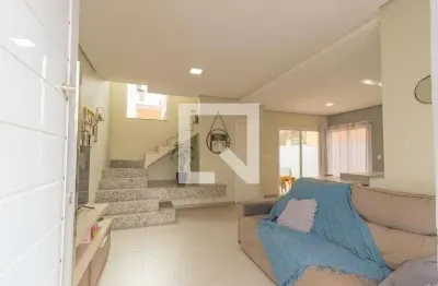 Casa com 3 quartos à venda na Rua João Neves, São José, Canoas