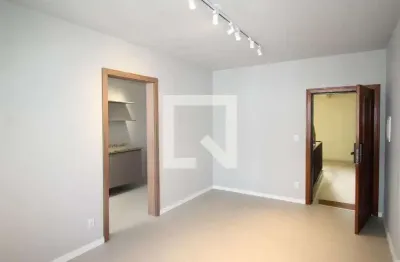 Apartamento para Venda - Vila Ipiranga, 2 Quartos,  58 m² - Porto Alegre