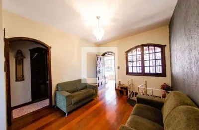 Casa para Venda - Dom Bosco, 6 Quartos,  314 m² - Belo Horizonte