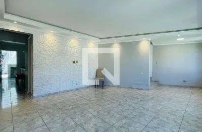 Casa com 4 quartos à venda na Rua Garça, Jardim Célia, Guarulhos