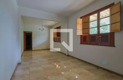 Casa para Venda - Pompéia, 5 Quartos,  1350 m² - Belo Horizonte