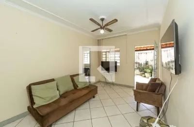 Casa para Venda - Caiçara-Adelaide, 3 Quartos,  250 m² - Belo Horizonte