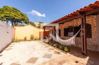 Casa para Venda - Ouro Preto, 3 Quartos,  245 m² - Belo Horizonte