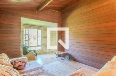 Casa com 3 quartos à venda na Rua Décio Pelegrini, Campo Novo, Porto Alegre