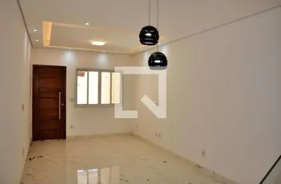 Casa com 3 quartos à venda na Rua Wilson Crisnel de Almeida, Vila Mangalot, São Paulo