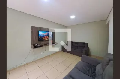 Casa com 2 quartos à venda na Rua Saturno, Santo Antônio, Osasco