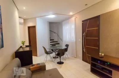 Casa com 2 quartos à venda na Rua Acácio Vasconcelos, Jabaquara, São Paulo