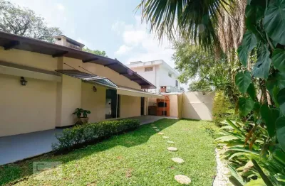 Casa para Venda - Alto de Pinheiros, 4 Quartos,  526 m² - São Paulo