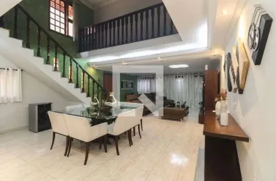 Casa para Venda - Penha de França, 4 Quartos,  220 m² - São Paulo