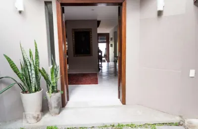 Casa com 3 quartos à venda na Rua Deputado Laércio Corte, Panamby, São Paulo