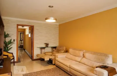 Casa com 3 quartos à venda na Rua Coari, Vila Romana, São Paulo