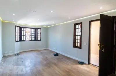Casa com 3 quartos à venda na Rua Morro Vermelho, Vila Ré, São Paulo