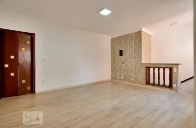 Casa com 5 quartos à venda na Rua Fábia, Vila Romana, São Paulo