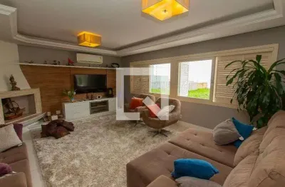 Casa para venda - sarandi, 3 quartos,  330 m² - porto alegre