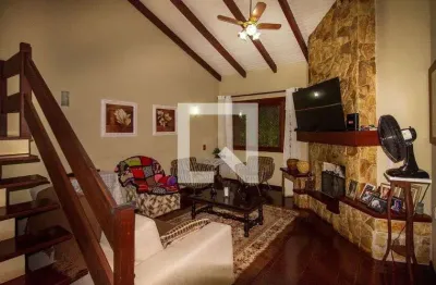Casa para venda - campo novo, 3 quartos,  243 m² - porto alegre