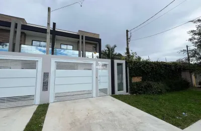 Excelente sobrado com faxada moderna na região central com 03 suítes