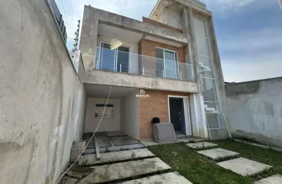 Sobrado 04 quartos, sendo 01 suíte, com amplo terraço no fazendinha