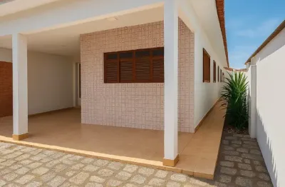 Vendo casa térrea no cristo - 03 quartos + dependência de empregada - 375 mil