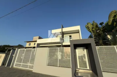 Sobrado semimobiliado c/ 1 suíte + 2 quartos no bairro jaraguá 99