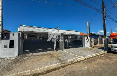 Casa geminada com 01 suíte + 02 quartos no bairro tres rios do norte