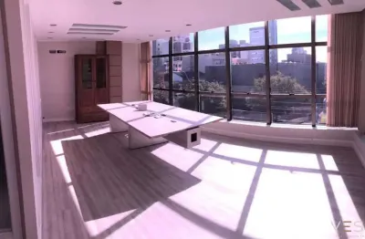 Sala comercial à venda na Avenida Itália, São Pelegrino, Caxias do Sul