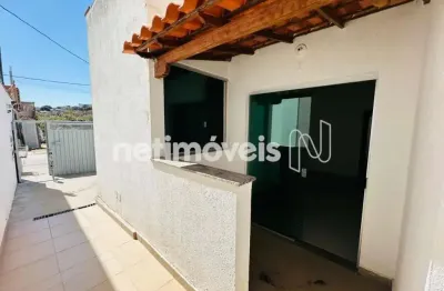 Casa com 2 quartos à venda na Rua Monte Castelo, Cascata (Parque Durval de Barros), Ibirité
