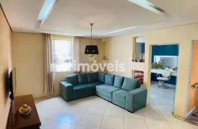 Casa com 3 quartos à venda na Rua Paulo César de Mendonça, Pedra Azul, Contagem