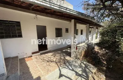 Oportunidade única, casa de 03 quartos individual em lote de 200m²;.