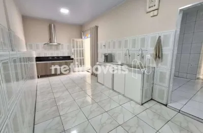 Excelente casa de 3 quartos no bairro industrial, contagem/mg