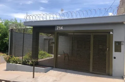 Boa casa para renda ou moradia / localização excelente/ marcar visita