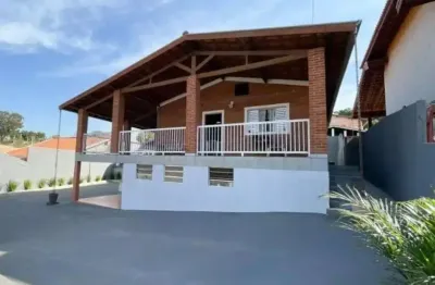 Casa para venda em jundiaí, poste, 4 dormitórios, 1 suíte, 2 banheiros, 4 vagas