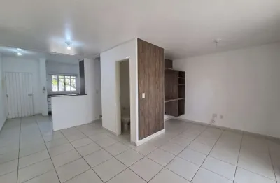 Casa em Condomínio para Locação em Jundiaí, Jardim Carolina, 3 dormitórios, 1 suíte, 3 banheiros, 2 vagas