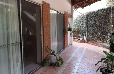 Casa com 3 quartos à venda na Rua 111A, 111, Setor Sul, Goiânia