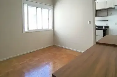 Apartamento de 1 dormitório no centro histórico, 43,30m², próximo  à borges de medeiros