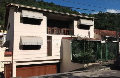 Casa com 4 quartos à venda no Vale do Ipê, Juiz de Fora 
