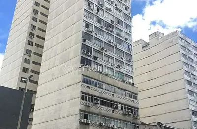 Sala comercial à venda no Centro, Juiz de Fora 
