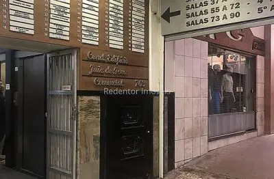 Sala comercial à venda no Centro, Juiz de Fora 