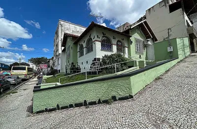 Casa à venda no Paineiras, Juiz de Fora 
