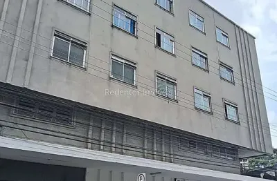 Apartamento com 2 quartos para alugar no Centro, Juiz de Fora 