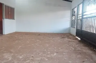 Casa com 2 quartos para alugar no Setor Dona Gercina, Rio Verde 