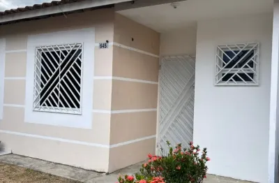 Casa dentro de condominio com area de lazer completo em macaranau