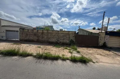 Terreno à venda na Avenida Sorocaba, S/N, Jardim Novo Mundo, Goiânia