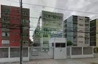 Apartamento para alugar boa viagem 2 quartos + dependência.