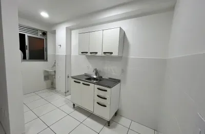 Apartamento térreo tipo garden, com 1 quarto, sala, cozinha, banheiro e área externa privativa — ideal para quem busca conforto e praticidade.